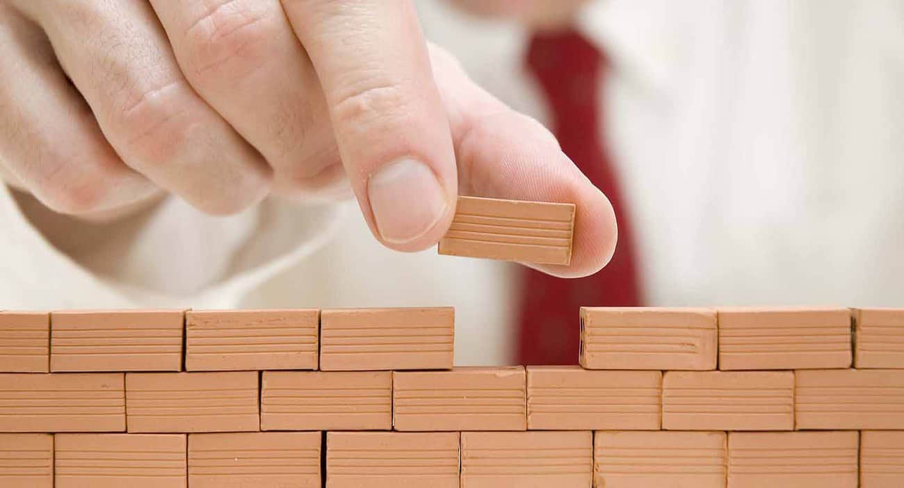 What Can a Party Wall Delay Actually Cost a Project Stroud?